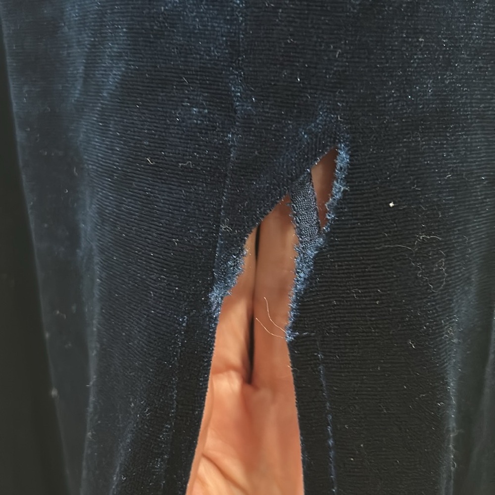 Line + Dot DuJour Gown, RTR - Picture 9 of 12